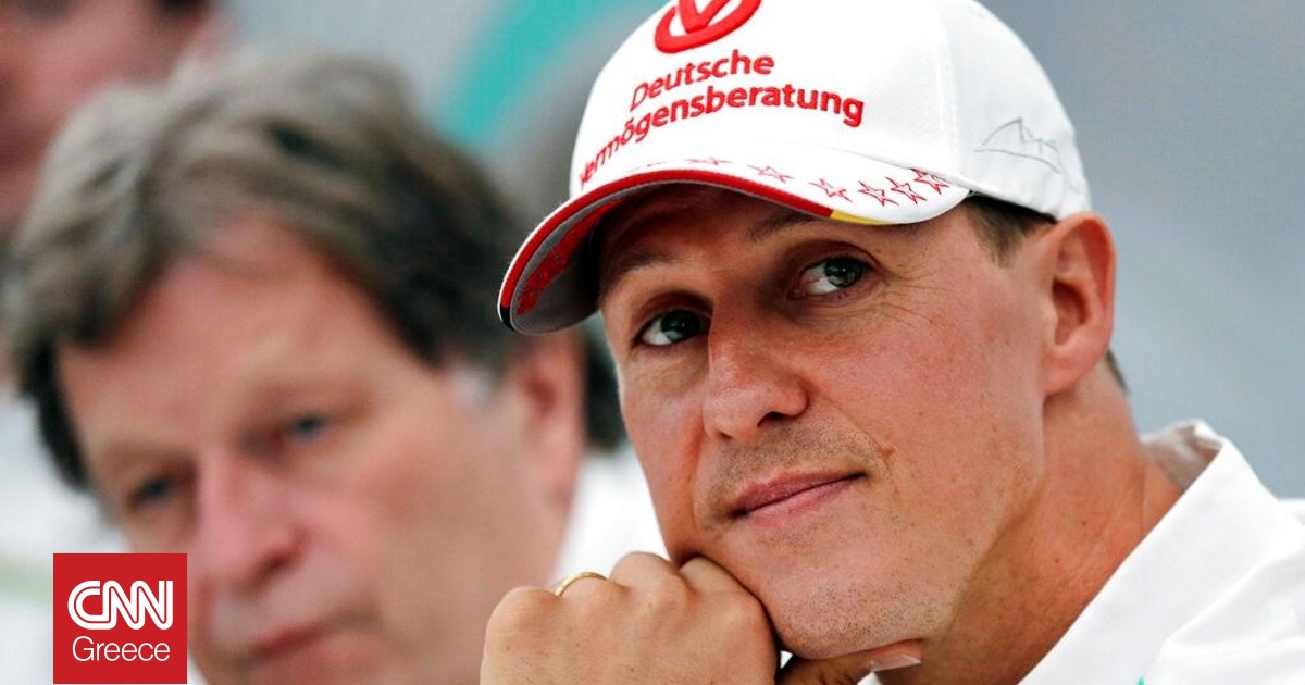 &Omicron; &Mu;ί&kappa;&alpha;&epsilon;&lambda; &Sigma;&omicron;&upsilon;&mu;ά&chi;&epsilon;&rho; &laquo;&epsilon;&pi;&iota;&sigma;&tau;&rho;έ&phi;&epsilon;&iota;&raquo; &mu;έ&sigma;&alpha; &alpha;&pi;ό &tau;&eta;&nu; &tau;&alpha;&iota;&nu;ί&alpha; &laquo;The Kaiser&raquo; - &Delta;&epsilon;ί&tau;&epsilon; &tau;&omicron; &pi;&rho;ώ&tau;&omicron; &tau;&rho;έ&iota;&lambda;&epsilon;&rho;