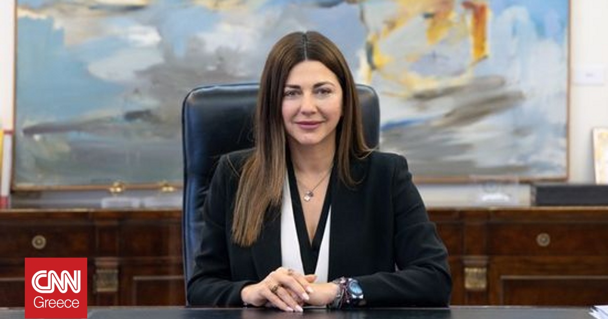 Σοφία Ζαχαράκη: Εξοπλίζουμε με 10.000 απινιδωτές τα σχολεία μας για την ασφάλεια των παιδιών μας Σοφία Ζαχαράκη: Εξοπλίζουμε με 10.000 απινιδωτές τα σχολεία μας για την ασφάλεια των παιδιών μας