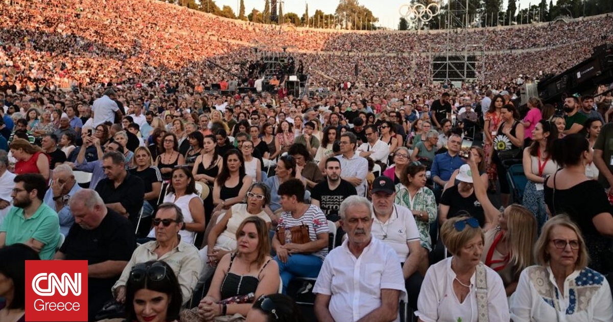 Μεγαλειώδης συναυλία στο Καλλιμάρμαρο για τα 100 χρόνια από τη γέννηση του Μίκη Θεοδωράκη