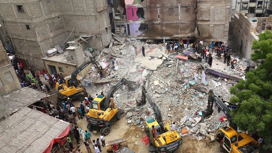 &Pi;&alpha;&kappa;&iota;&sigma;&tau;ά&nu;: &Tau;&omicron;&upsilon;&lambda;ά&chi;&iota;&sigma;&tau;&omicron;&nu; 16 &nu;&epsilon;&kappa;&rho;&omicron;ί &sigma;&epsilon; &kappa;&alpha;&tau;ά&rho;&rho;&epsilon;&upsilon;&sigma;&eta; &kappa;&tau;&eta;&rho;ί&omicron;&upsilon; &sigma;&tau;&omicron; &Kappa;&alpha;&rho;ά&tau;&sigma;&iota;