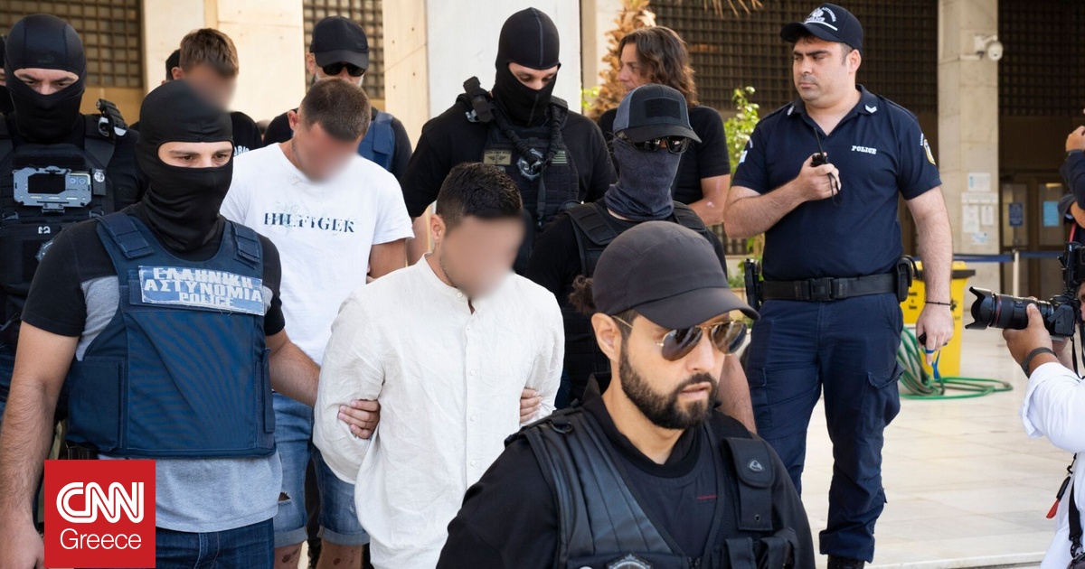 Δολοφονία Αγία Παρασκευή: Απολογούνται οι πέντε κατηγορούμενοι- Τι θα υποστηρίξουν ενώπιον των Αρχών Δολοφονία Αγία Παρασκευή: Απολογούνται οι πέντε κατηγορούμενοι- Τι θα υποστηρίξουν ενώπιον των Αρχών