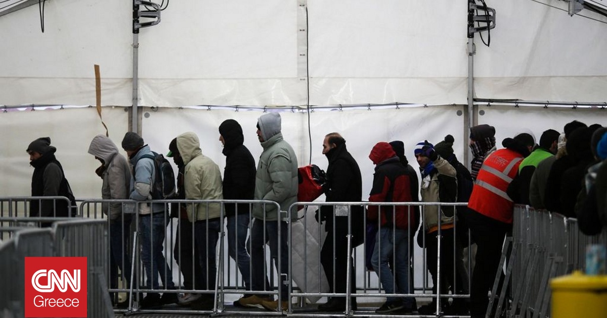 Η Γερμανία συνεχίζει τις απελάσεις στο Αφγανιστάν Η Γερμανία συνεχίζει τις απελάσεις στο Αφγανιστάν