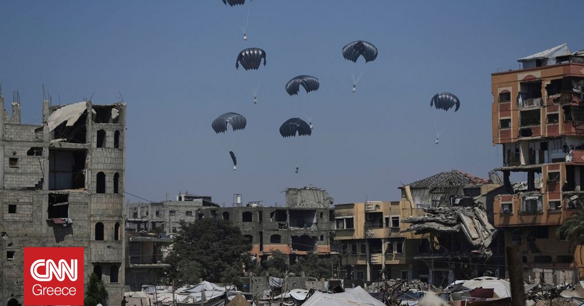Γάζα: Αεροσκάφη της Ιορδανίας και των ΗΑΕ έριξαν 25 τόνους ανθρωπιστικής βοήθειας