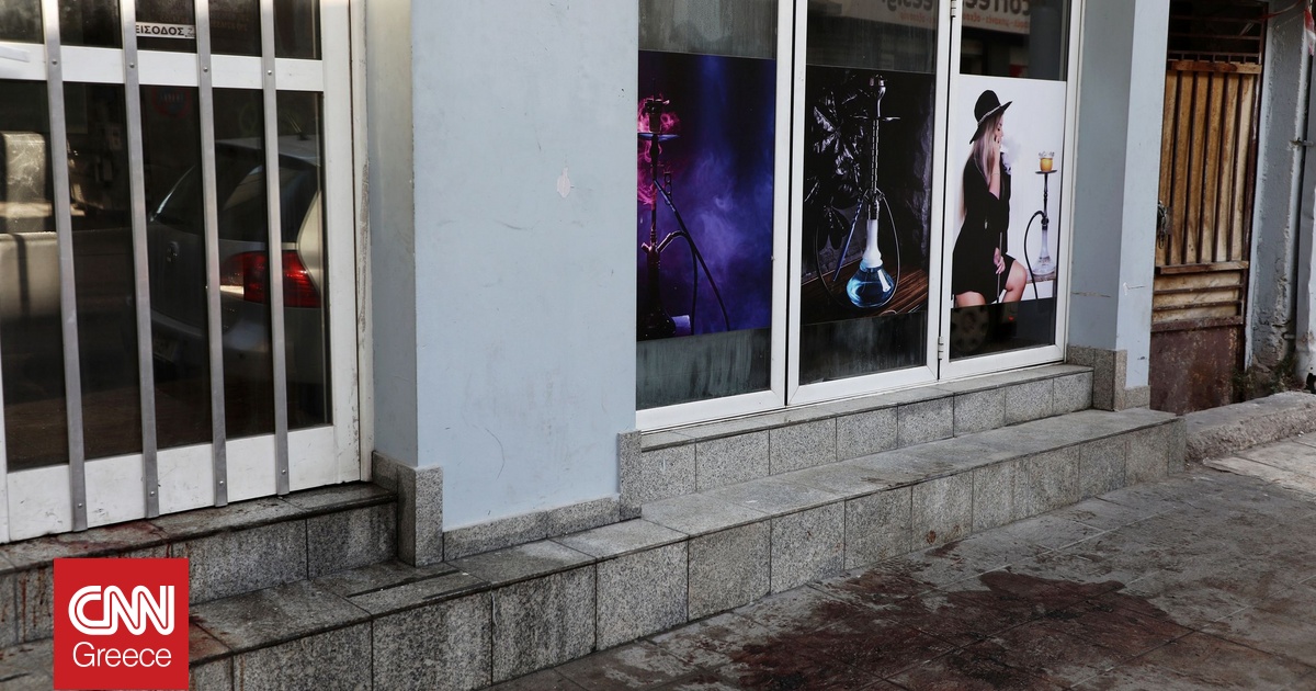 Έκρηξη σε καφετέρια στον Άγιο Παντελήμονα: Υπολείμματα χειροβομβίδας εντόπισαν οι πυροτεχνουργοί