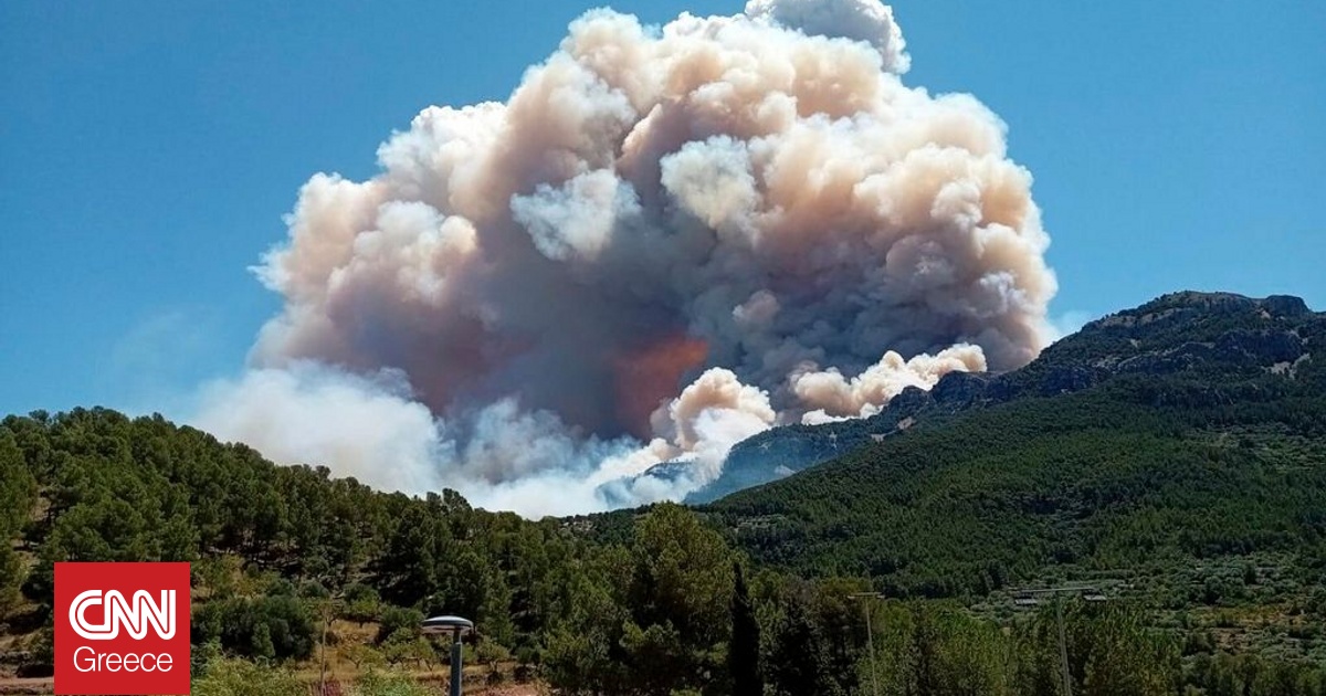 «Πύρινοι στόβιλοι» κατέκαψαν σπίτια στην Ισπανία – Εκκενώθηκαν έξι χωριά «Πύρινοι στόβιλοι» κατέκαψαν σπίτια στην Ισπανία – Εκκενώθηκαν έξι χωριά