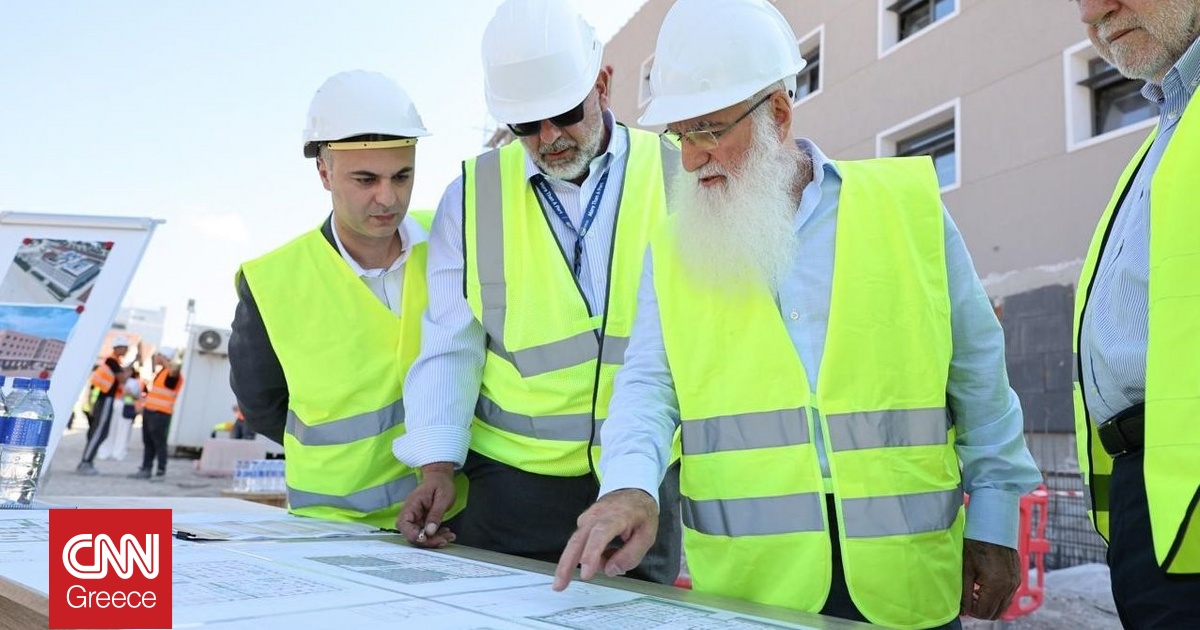 Επίσκεψη του Ιβάν Σαββίδη στις εγκαταστάσεις του ΟΛΘ Επίσκεψη του Ιβάν Σαββίδη στις εγκαταστάσεις του ΟΛΘ