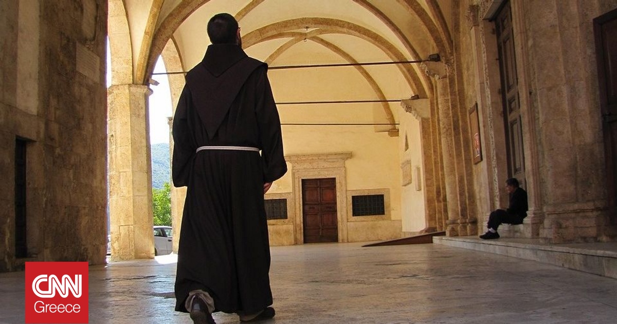 Καλάβρυτα: Δύο Ευαγγέλια ήθελε να πουλήσει ο ηγούμενος – Έξι οι συλλήψεις Καλάβρυτα: Δύο Ευαγγέλια ήθελε να πουλήσει ο ηγούμενος – Έξι οι συλλήψεις
