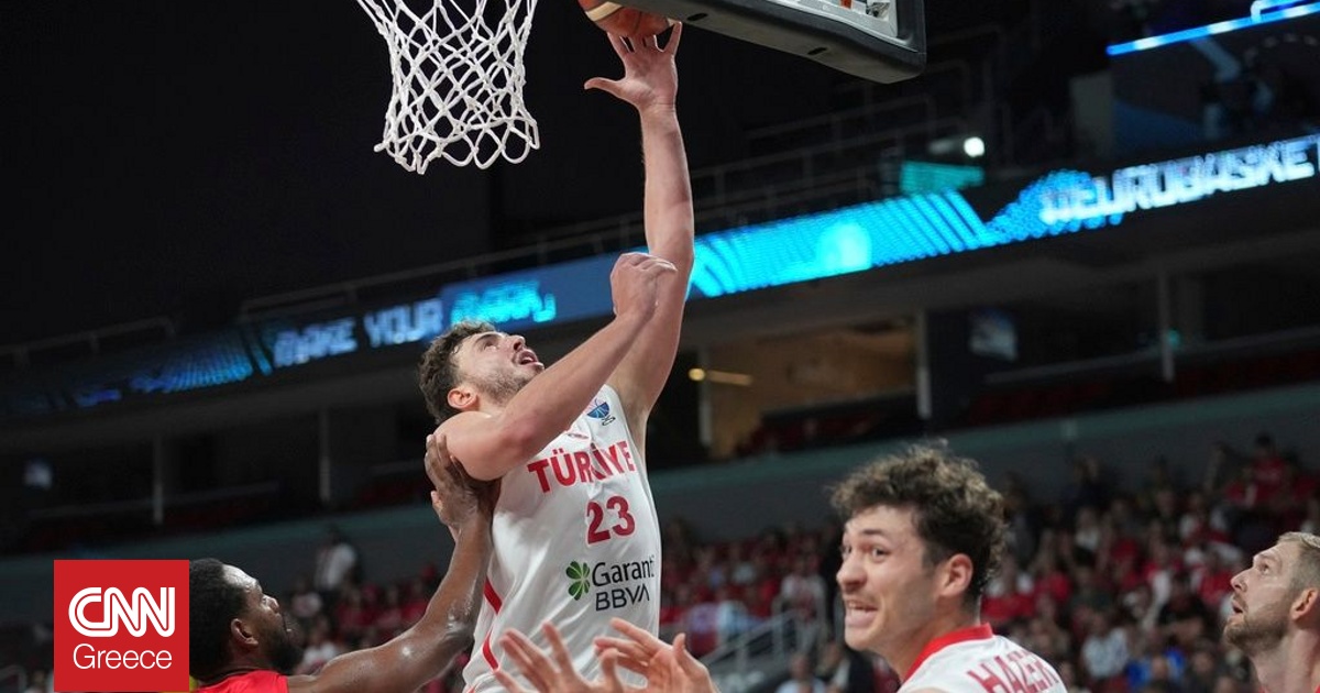 Στην τετράδα του Eurobasket η Τουρκία μετά από 24 χρόνια – Απέκλεισε την Πολωνία (91-77) Στην τετράδα του Eurobasket η Τουρκία μετά από 24 χρόνια – Απέκλεισε την Πολωνία (91-77)