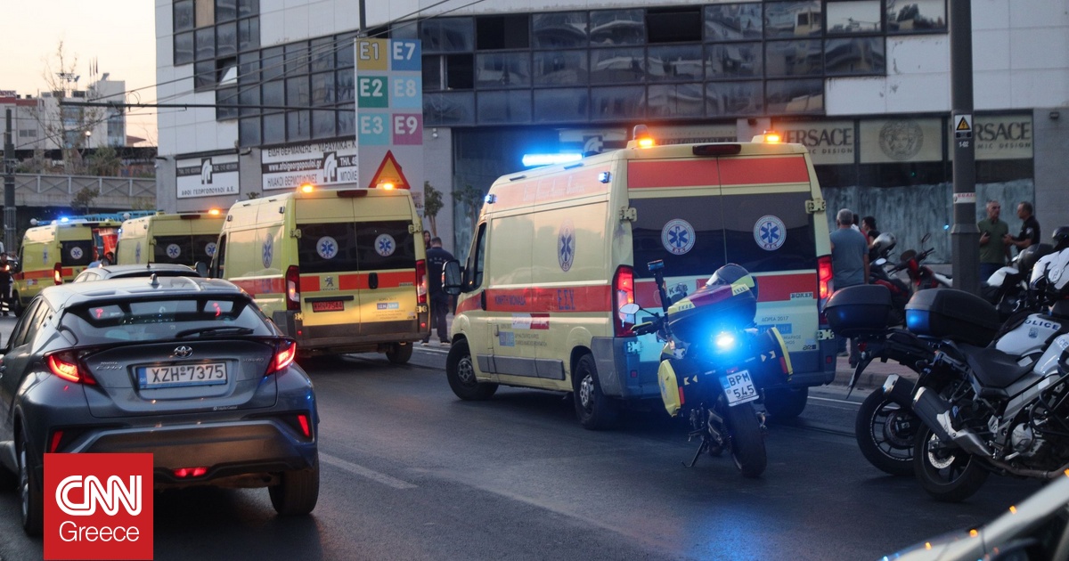 Πειραιάς: «Ο οδηγός του τραμ ένιωσε αδιαθεσία» – 30 οι τραυματίες από τη σύγκρουση με το λεωφορείο