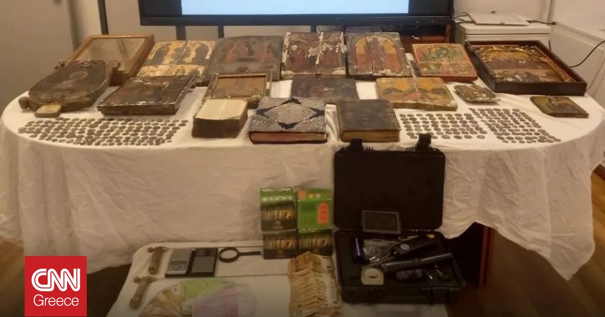 Απολογούνται οι συλληφθέντες για την υπόθεση αρχαιοκαπηλίας στην Μονή Μεγάλου Σπηλαίου