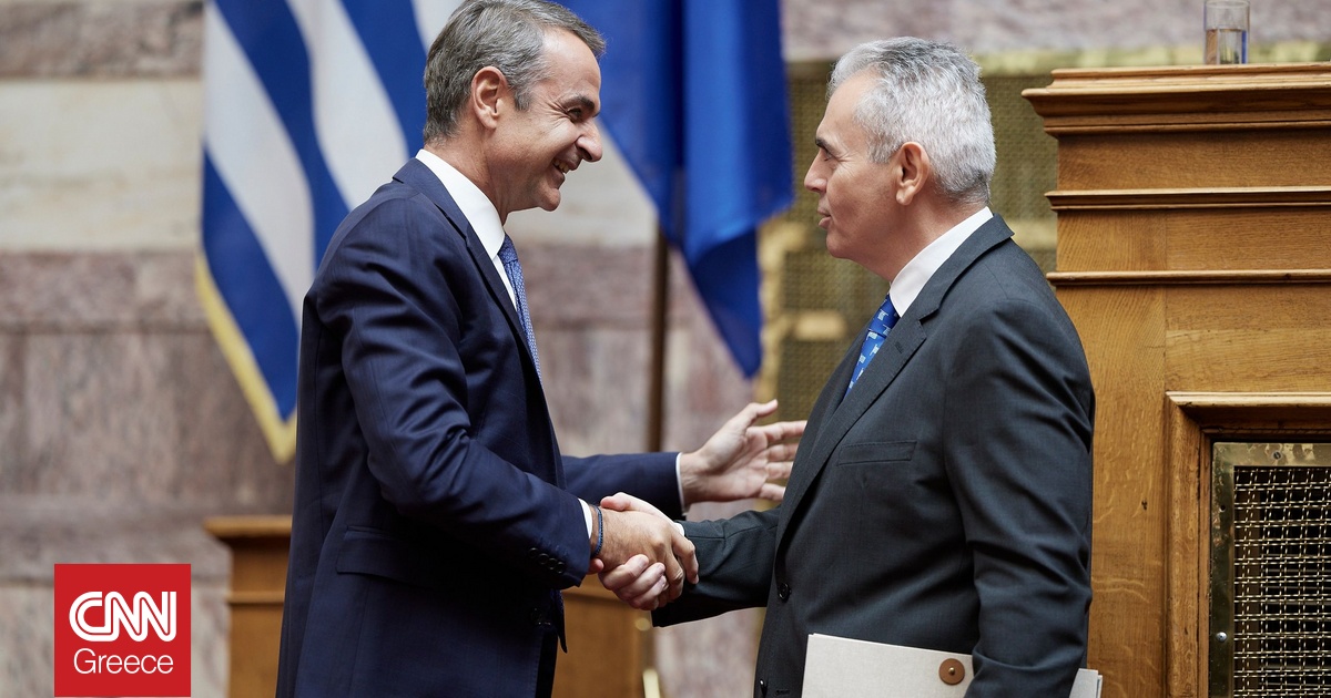 Η συσπείρωση στην κοινοβουλευτική ομάδα της ΝΔ μετά την ομιλία Μητσοτάκη και την εκλογή Χαρακόπουλου