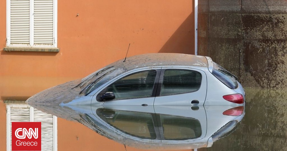 Ιταλία: Κύμα κακοκαιρίας πλήττει την βόρεια Ιταλία – Αγνοείται μια γυναίκα Ιταλία: Κύμα κακοκαιρίας πλήττει την βόρεια Ιταλία – Αγνοείται μια γυναίκα