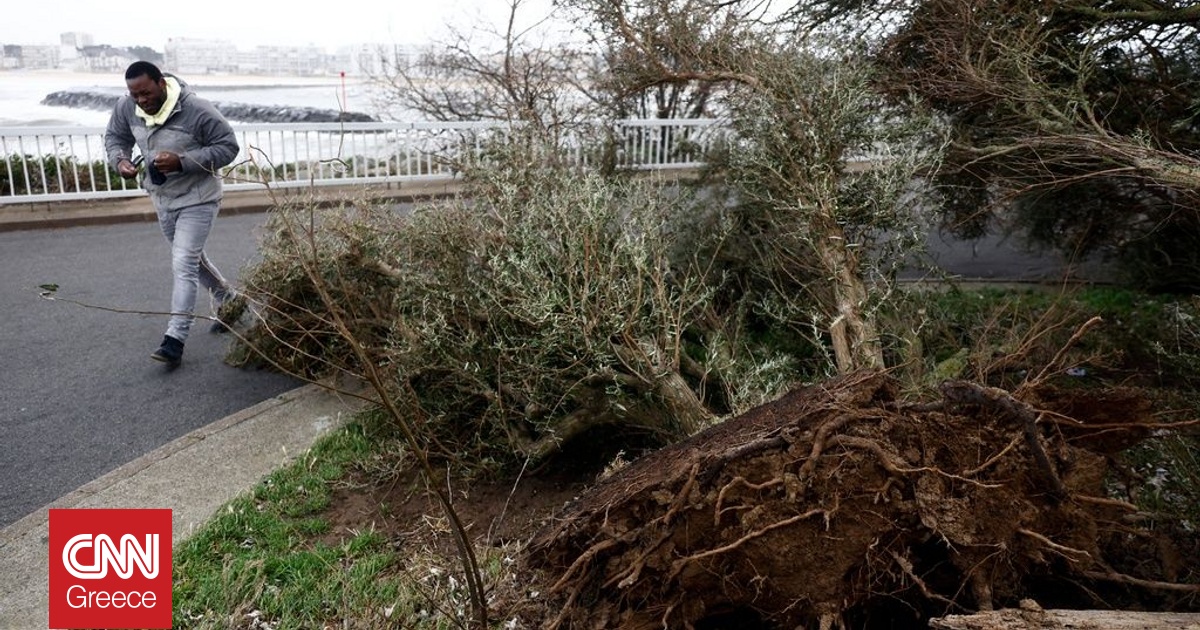 Γαλλία: Δύο νεκροί εξαιτίας της καταιγίδας Έιμι που πλήττει τη βορειοδυτική Γαλλία Γαλλία: Δύο νεκροί εξαιτίας της καταιγίδας Έιμι που πλήττει τη βορειοδυτική Γαλλία