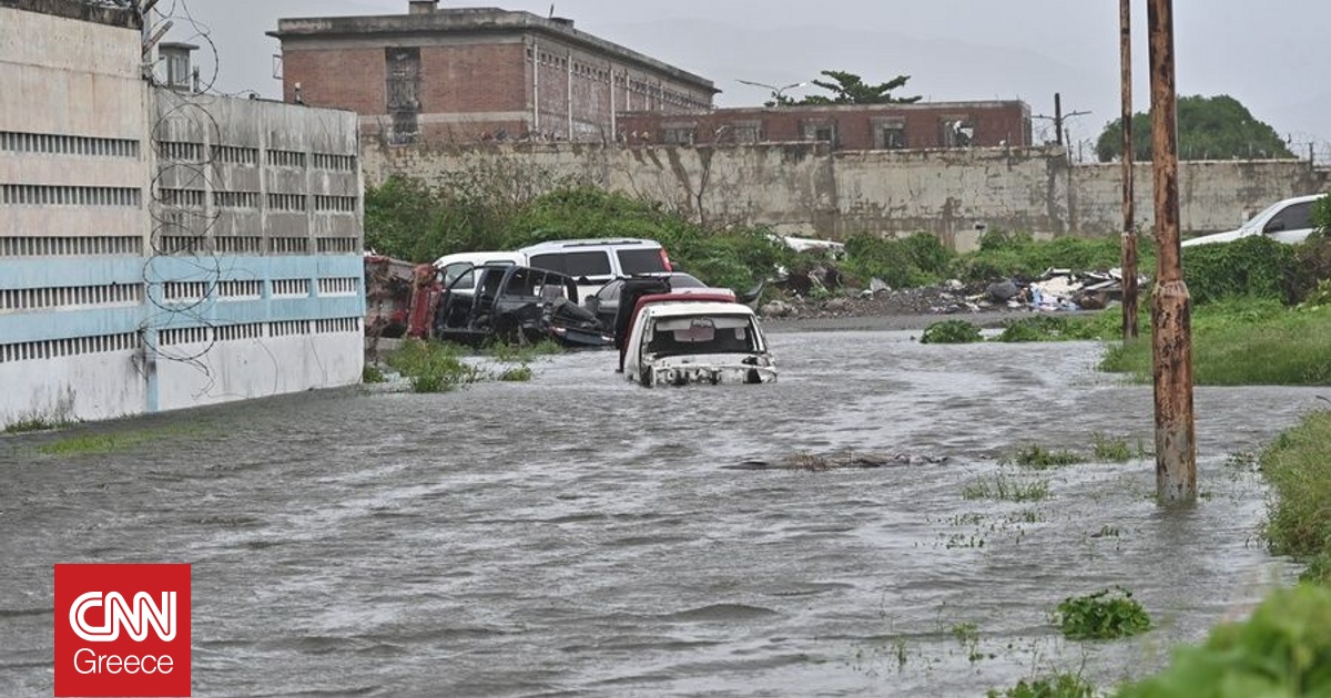 Τζαμάικα: Συγκλονιστικές εικόνες από τον τυφώνα – «Ο Θεός ας μας ελεήσει» προσεύχονται στην Κούβα