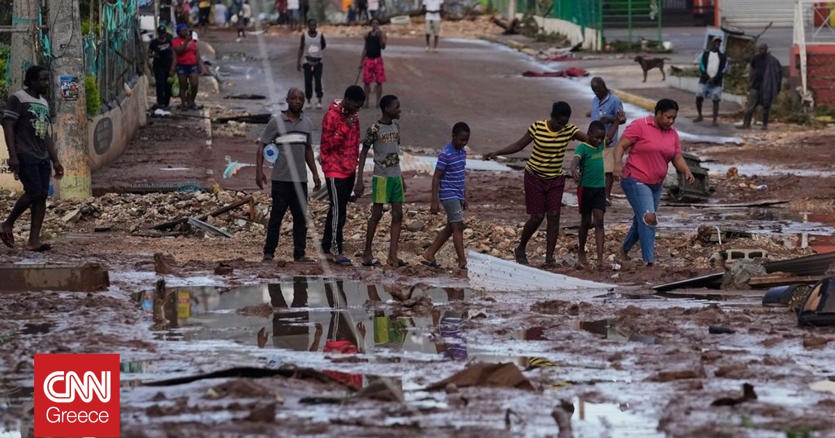 Κυκλώνας Μελίσσα: Αυξάνονται οι νεκροί – Δρόμοι και σπίτια πλημμύρησαν στην Κούβα Κυκλώνας Μελίσσα: Αυξάνονται οι νεκροί – Δρόμοι και σπίτια πλημμύρησαν στην Κούβα