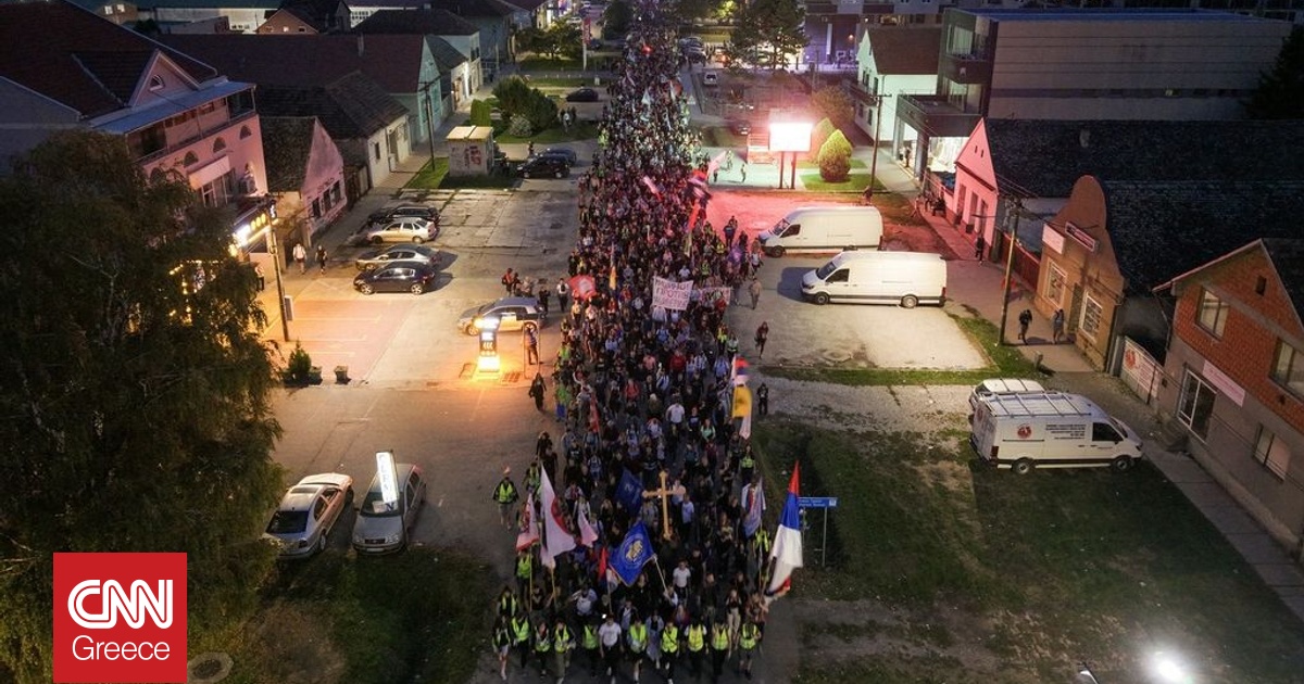 Στους δρόμους ξανά Σέρβοι φοιτητές για την τραγωδία στον σιδηροδρομικό σταθμό Νόβι Σαντ Στους δρόμους ξανά Σέρβοι φοιτητές για την τραγωδία στον σιδηροδρομικό σταθμό Νόβι Σαντ