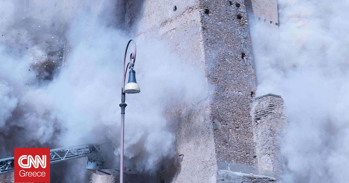 Κατέρρευσε μερικώς ο «Πύργος των Κόμηδων» στην Ιταλία – Ένας εργάτης τραυματίστηκε στο κεφάλι