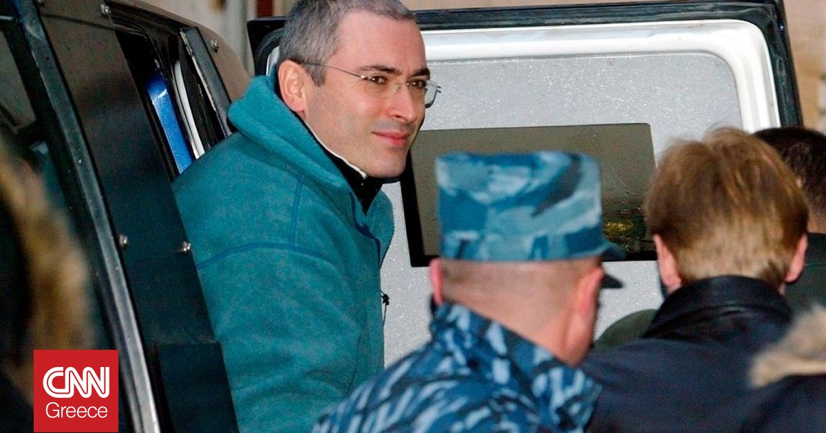 «Αναπόφευκτος ο Β’ Ψυχρός Πόλεμος» – Προειδοποίηση Χοντορκόφσκι στην Ευρώπη και «καρφιά» σε Πούτιν