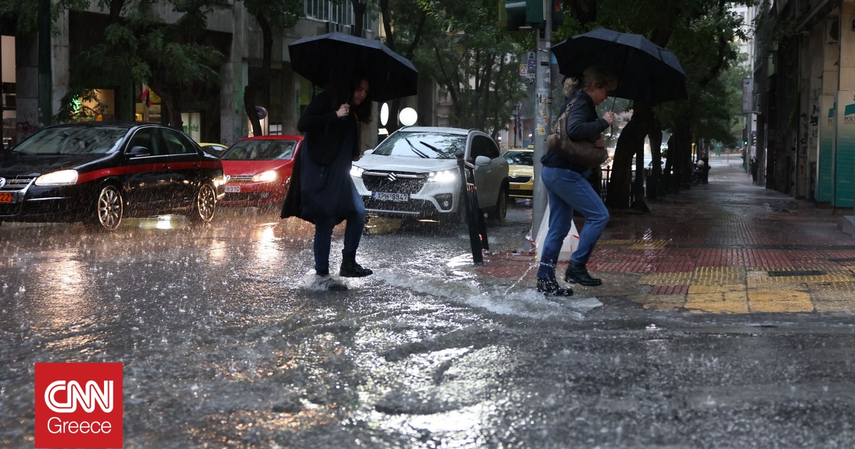«Σύμπλεγμα καταιγίδων» χτυπά την Αττική και τις επόμενες ώρες – Κυκλοφοριακό χάος στους δρόμους