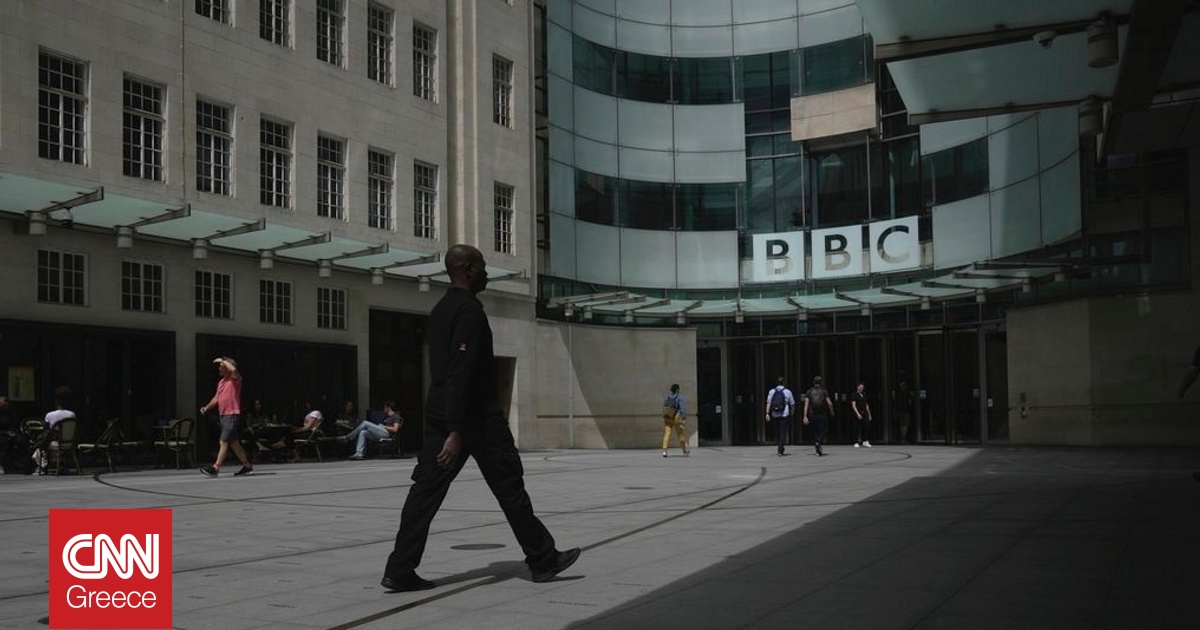 Ο απερχόμενος διευθυντής του BBC εξαίρει το δίκτυο για τη δημοσιογραφία του παρά το «σκάνδαλο» Τραμπ