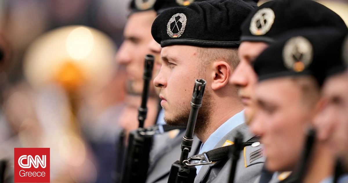 «Καπνίστε μαριχουάνα πριν τη θητεία για να την αποφύγετε»: Η συμβουλή του Die Linke στη Γερμανία