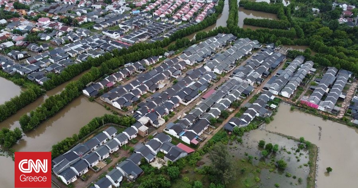 Ινδονησία: Ο απολογισμός των πλημμυρών τη Σουμάτρα φθάνει τους 19 νεκρούς
