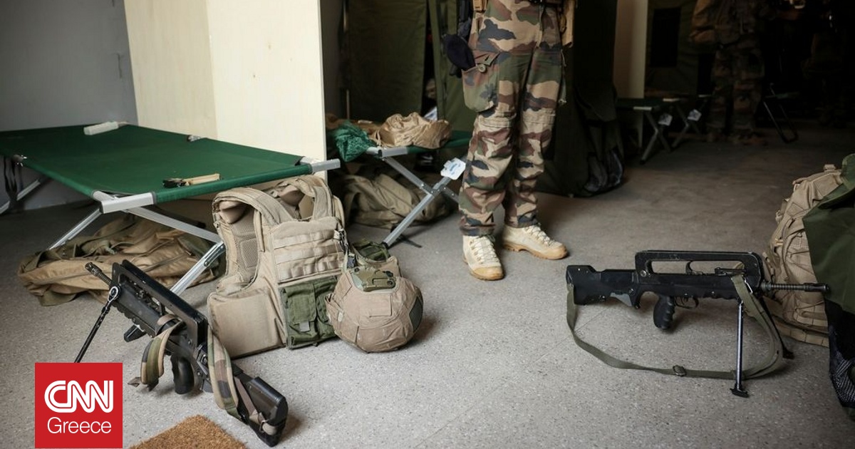 Επανέρχεται η στρατιωτική θητεία στην Γαλλία – Σε πρώτη φάση εθελοντικά