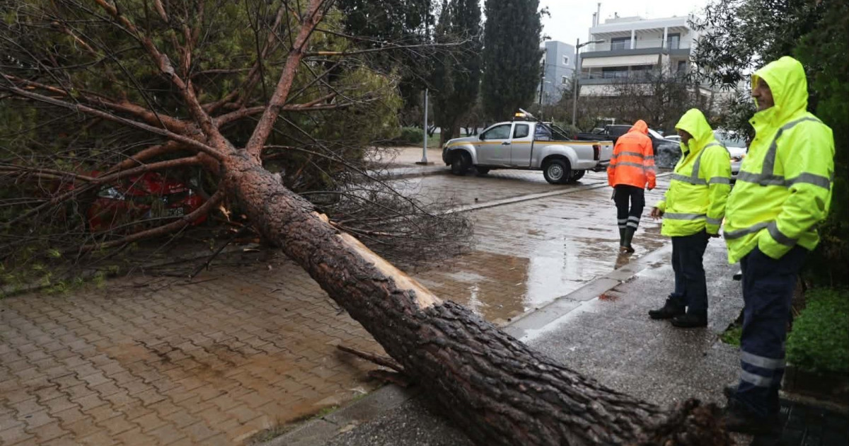 Κακοκαιρία ADEL: Υποχωρεί σταδιακά, αφήνει πίσω της μεγάλες καταστροφές
