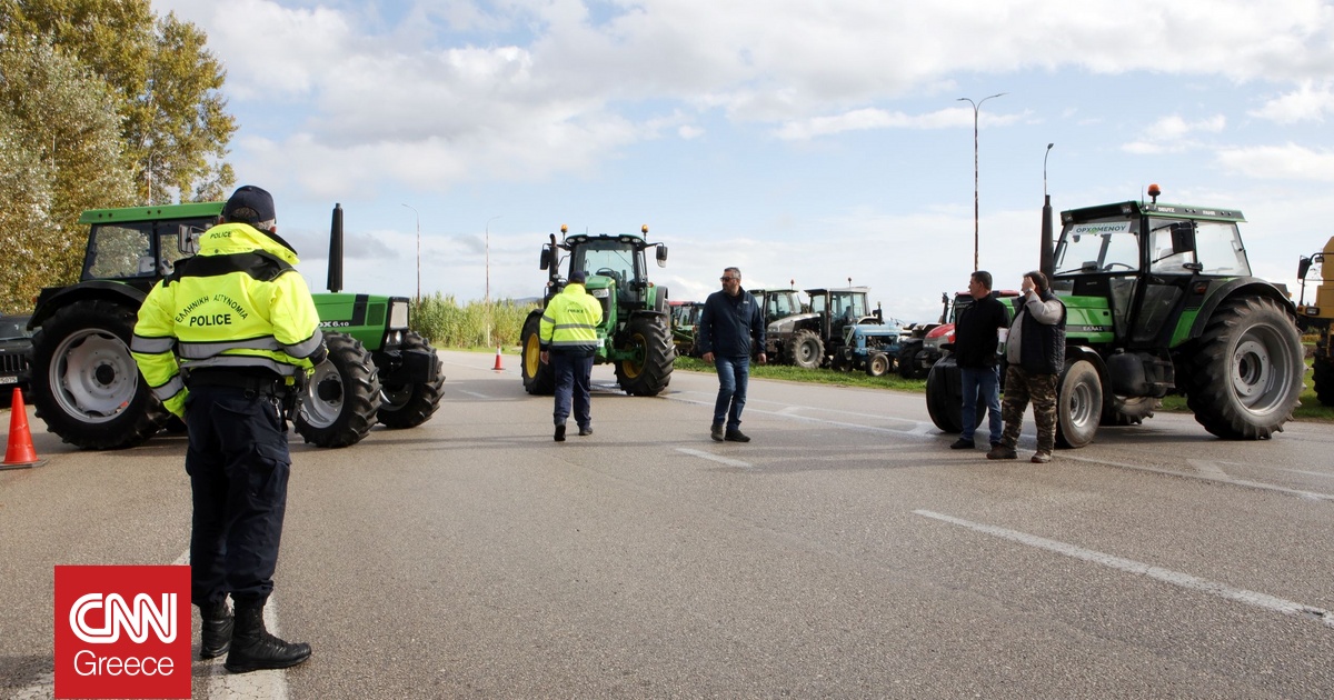 Ένταση στο μπλόκο Πατρών – Πύργου: Οδηγός ΙΧ εμβόλισε αυτοκίνητα για να «σπάσει» τον αποκλεισμό