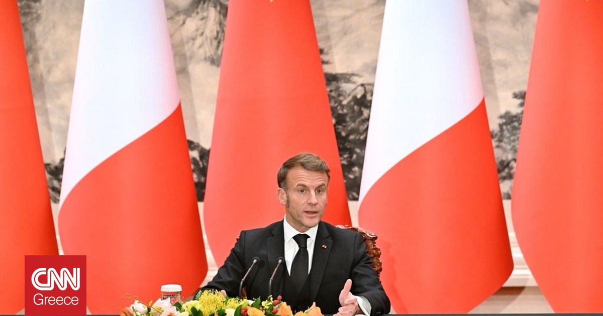 Το σπριντ του Μακρόν στην Κίνα και οι ικανότητές του στο πινγκ πονγκ