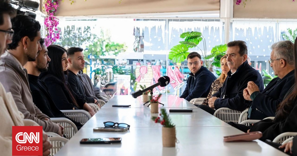 Συνάντηση Χρυσοχοΐδη με Ρομά στην Αγία Βαρβάρα – «Το παράδειγμα σας θα αλλάξει την κοινωνία»