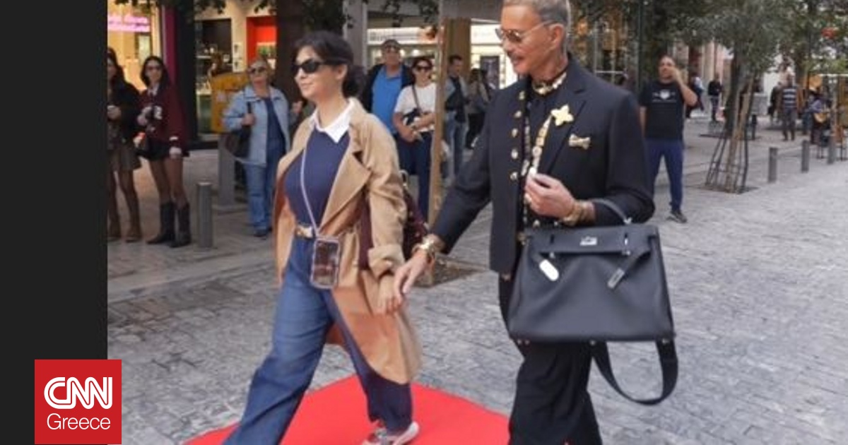 &Omicron; &Lambda;ά&kappa;&eta;&sigmaf; &Gamma;&alpha;&beta;&alpha;&lambda;ά&sigmaf; &chi;&alpha;&rho;ί&zeta;&epsilon;&iota; red carpet &sigma;&tau;&iota;&gamma;&mu;έ&sigmaf; &sigma;&tau;&eta;&nu; &kappa;&alpha;&rho;&delta;&iota;ά &tau;&eta;&sigmaf; &Epsilon;&rho;&mu;&omicron;ύ