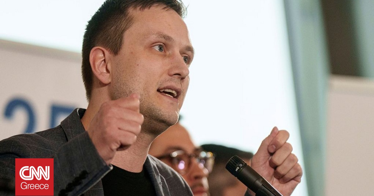 &laquo;&Phi;&tau;ά&nu;&epsilon;&iota; &pi;&iota;&alpha;!&raquo; - &Pi;ώ&sigmaf; &alpha;&nu;&tau;έ&delta;&rho;&alpha;&sigma;&epsilon; &omicron; &pi;&rho;&omega;&theta;&upsilon;&pi;&omicron;&upsilon;&rho;&gamma;ό&sigmaf; &tau;&eta;&sigmaf; &Gamma;&rho;&omicron;&iota;&lambda;&alpha;&nu;&delta;ί&alpha;&sigmaf; &sigma;&tau;&iota;&sigmaf; &nu;έ&epsilon;&sigmaf; &delta;&eta;&lambda;ώ&sigma;&epsilon;&iota;&sigmaf; &Tau;&rho;&alpha;&mu;&pi;