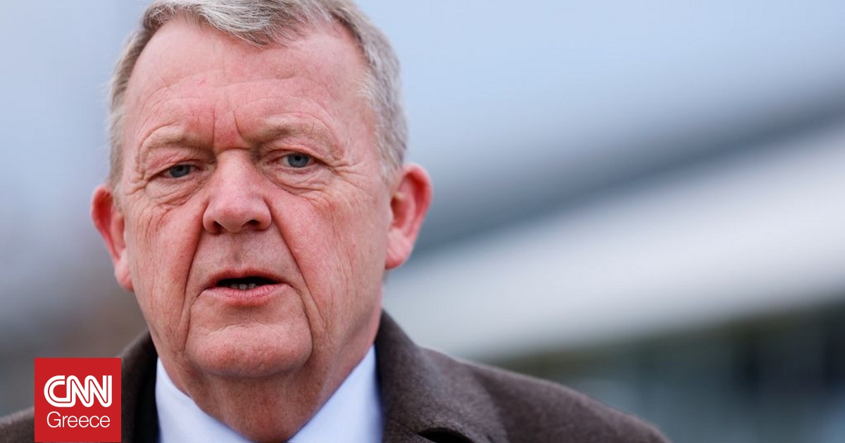 &Pi;&rho;ώ&eta;&nu; &gamma;.&gamma;. &tau;&omicron;&upsilon; &Nu;&Alpha;&Tau;&Omicron; &sigma;&tau;&omicron; &Nu;&tau;&alpha;&beta;ό&sigmaf;: &laquo;&Phi;&tau;ά&nu;&epsilon;&iota; &pi;&iota;&alpha; &mu;&epsilon; &tau;&iota;&sigmaf; &kappa;&omicron;&lambda;&alpha;&kappa;&epsilon;ί&epsilon;&sigmaf;&raquo; &sigma;&tau;&omicron;&nu; &Tau;&rho;&alpha;&mu;&pi;