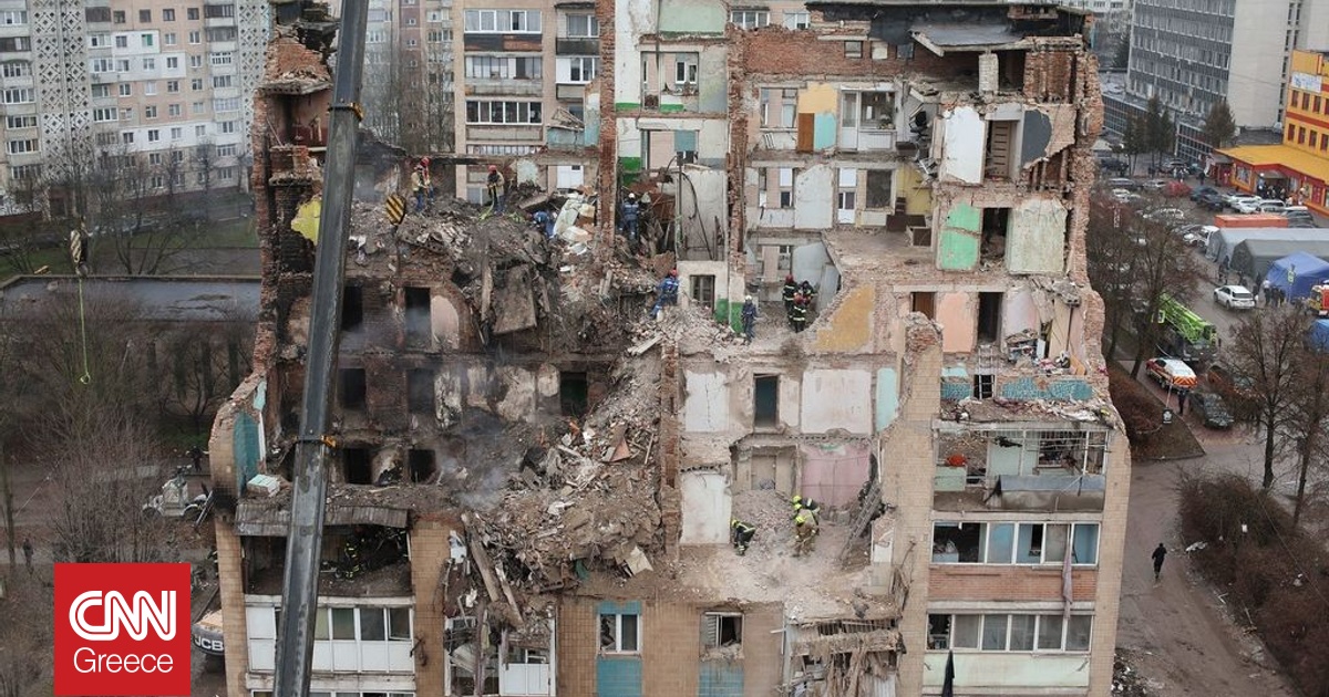 &Omicron;&upsilon;&kappa;&rho;&alpha;&nu;ί&alpha;: &Tau;&omicron;&upsilon;&lambda;ά&chi;&iota;&sigma;&tau;&omicron;&nu; &tau;&rho;&epsilon;&iota;&sigmaf; &nu;&epsilon;&kappa;&rho;&omicron;ί &epsilon;&xi;&alpha;&iota;&tau;ί&alpha;&sigmaf; &rho;&omega;&sigma;&iota;&kappa;ώ&nu; &pi;&lambda;&eta;&gamma;&mu;ά&tau;&omega;&nu; &sigma;&tau;&eta; &Zeta;&alpha;&pi;&omicron;&rho;ί&zeta;&iota;&alpha;