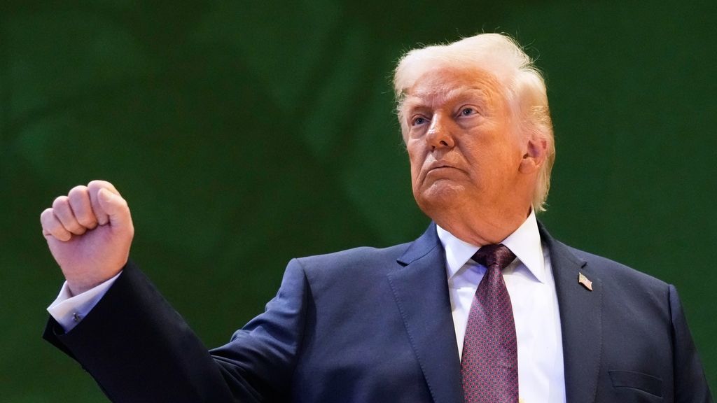 &Pi;&upsilon;&rho;&eta;&nu;&iota;&kappa;ά, &pi;&epsilon;&tau;&rho;έ&lambda;&alpha;&iota;&omicron;, &epsilon;&pi;ί&delta;&epsilon;&iota;&xi;&eta; &iota;&sigma;&chi;ύ&omicron;&sigmaf;: &Omicron;&iota; &lambda;ό&gamma;&omicron;&iota; &pi;&omicron;&upsilon; &omicron; &Tau;&rho;&alpha;&mu;&pi; &beta;ά&zeta;&epsilon;&iota; &sigma;&tau;&omicron; &sigma;&tau;ό&chi;&alpha;&sigma;&tau;&rho;&omicron; &tau;&omicron; &Iota;&rho;ά&nu;