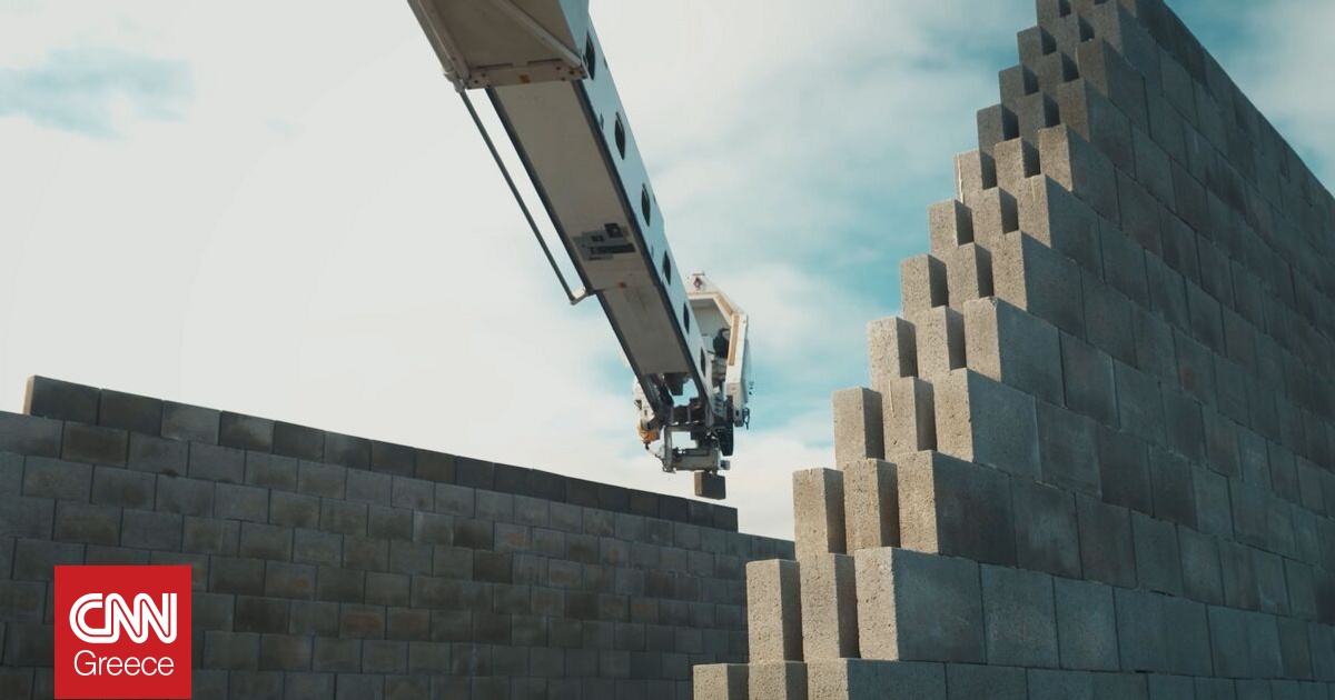 H &pi;&rho;ώ&tau;&eta; &beta;ί&lambda;&alpha; &sigma;&tau;&omicron;&nu; &kappa;ό&sigma;&mu;&omicron; &pi;&omicron;&upsilon; &chi;&tau;ί&zeta;&epsilon;&tau;&alpha;&iota; &alpha;&pi;&omicron;&kappa;&lambda;&epsilon;&iota;&sigma;&tau;&iota;&kappa;ά &alpha;&pi;ό &rho;&omicron;&mu;&pi;ό&tau; &epsilon;&tau;&omicron;&iota;&mu;ά&zeta;&epsilon;&tau;&alpha;&iota; &sigma;&tau;&omicron; &Nu;&tau;&omicron;&upsilon;&mu;&pi;ά&iota;