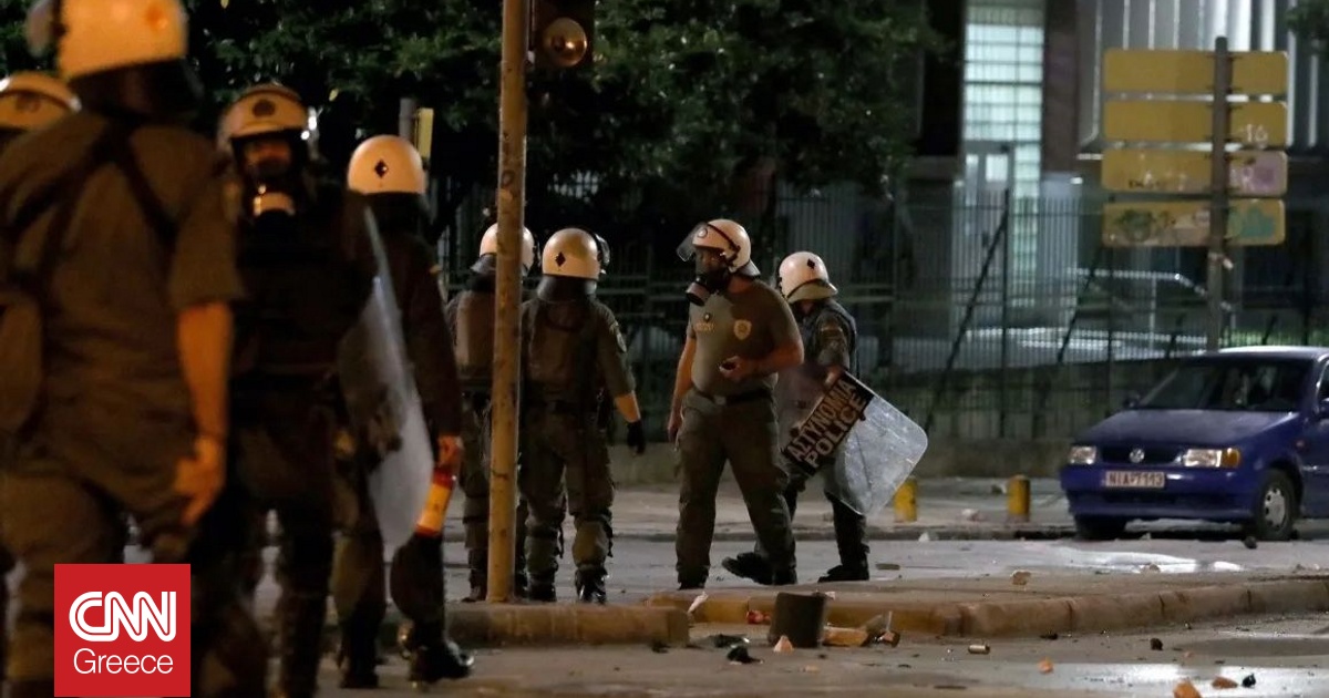 &Epsilon;&pi;&epsilon;&iota;&sigma;ό&delta;&iota;&alpha; &mu;&epsilon; &mu;&omicron;&lambda;ό&tau;&omicron;&phi; &kappa;&alpha;&iota; &delta;&alpha;&kappa;&rho;&upsilon;&gamma;ό&nu;&alpha; έ&xi;&omega; &alpha;&pi;ό &tau;&omicron; &Alpha;&Pi;&Theta; - &Pi;ά&nu;&omega; &alpha;&pi;ό 300 &pi;&rho;&omicron;&sigma;&alpha;&gamma;&omega;&gamma;έ&sigmaf;