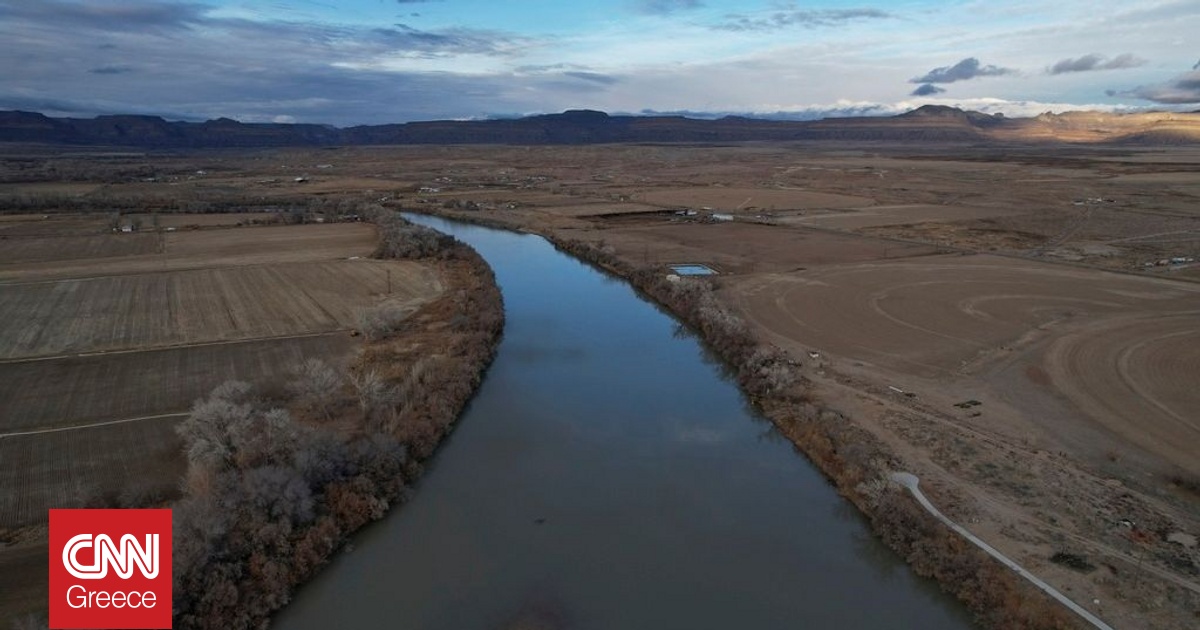 &Epsilon;&pi;&iota;&sigma;&tau;ή&mu;&omicron;&nu;&epsilon;&sigmaf; &epsilon;&xi;&eta;&gamma;&omicron;ύ&nu; &mu;&epsilon;&tau;ά &alpha;&pi;ό έ&nu;&alpha;&nu; &alpha;&iota;ώ&nu;&alpha; &tau;&omicron; &mu;&upsilon;&sigma;&tau;ή&rho;&iota;&omicron; &tau;&omicron;&upsilon; &pi;&omicron;&tau;&alpha;&mu;&omicron;ύ &pi;&omicron;&upsilon; &rho;έ&epsilon;&iota; &laquo;&alpha;&nu;&eta;&phi;&omicron;&rho;&iota;&kappa;ά&raquo;