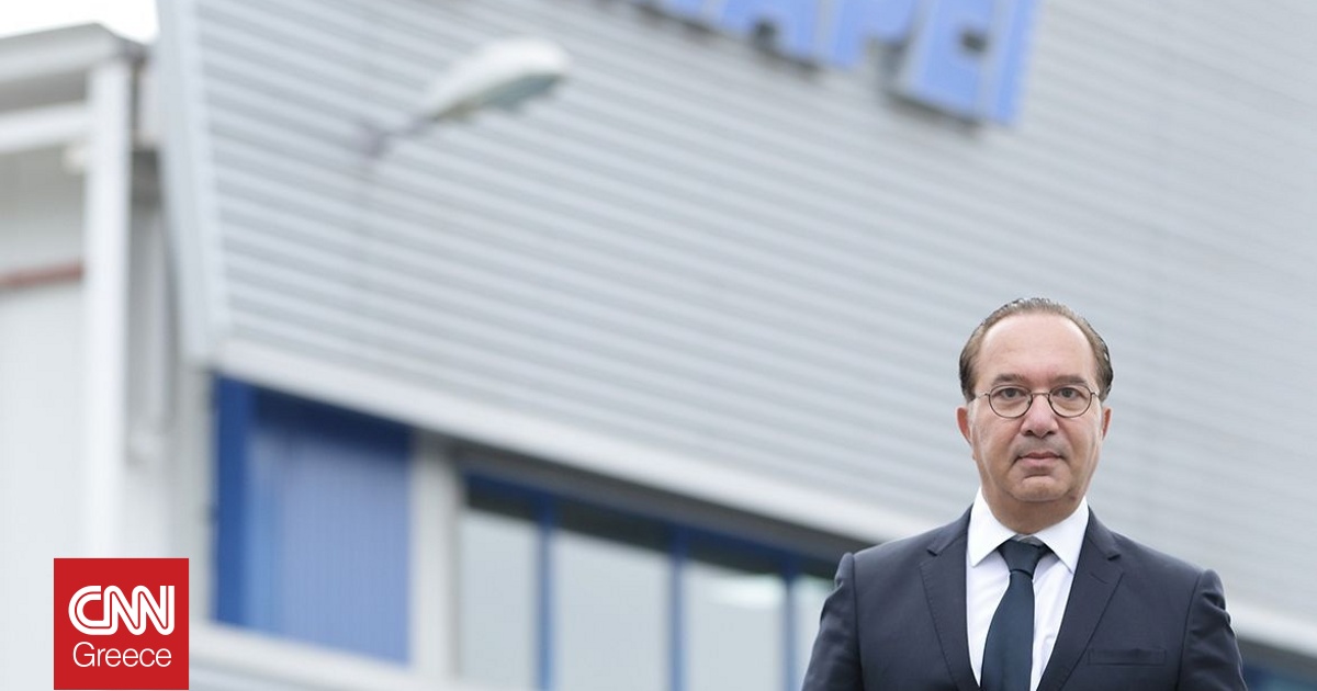 Mapei Hellas: &eta; &epsilon;&nu;&tau;&upsilon;&pi;&omega;&sigma;&iota;&alpha;&kappa;ή &alpha;&nu;ά&pi;&tau;&upsilon;&xi;&eta;, &tau;&alpha; &epsilon;&pi;ό&mu;&epsilon;&nu;&alpha; &pi;&lambda;ά&nu;&alpha; &kappa;&alpha;&iota; &omicron;&iota; &epsilon;&pi;&epsilon;&nu;&delta;ύ&sigma;&epsilon;&iota;&sigmaf; &sigma;&tau;&eta; &beta;ό&rho;&epsilon;&iota;&alpha; &Epsilon;&lambda;&lambda;ά&delta;&alpha;