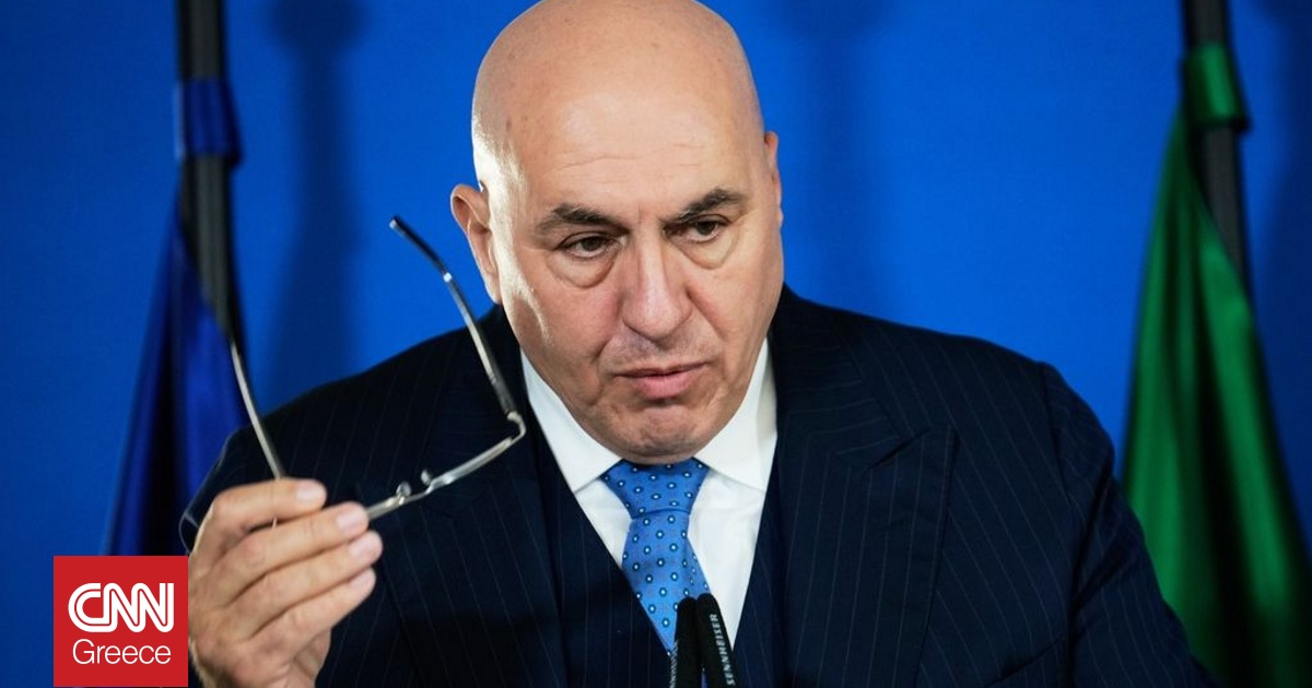 &Iota;&tau;&alpha;&lambda;ί&alpha;: &Omicron; &upsilon;&pi;&omicron;&upsilon;&rho;&gamma;ό&sigmaf; Ά&mu;&upsilon;&nu;&alpha;&sigmaf; &Gamma;&kappa;&omicron;&upsilon;ί&nu;&tau;&omicron; &Kappa;&rho;&omicron;&zeta;έ&tau;&omicron; &alpha;&pi;&omicron;&kappa;&lambda;&epsilon;ί&sigma;&tau;&eta;&kappa;&epsilon; &sigma;&tau;&omicron; &Nu;&tau;&omicron;&upsilon;&mu;&pi;ά&iota;