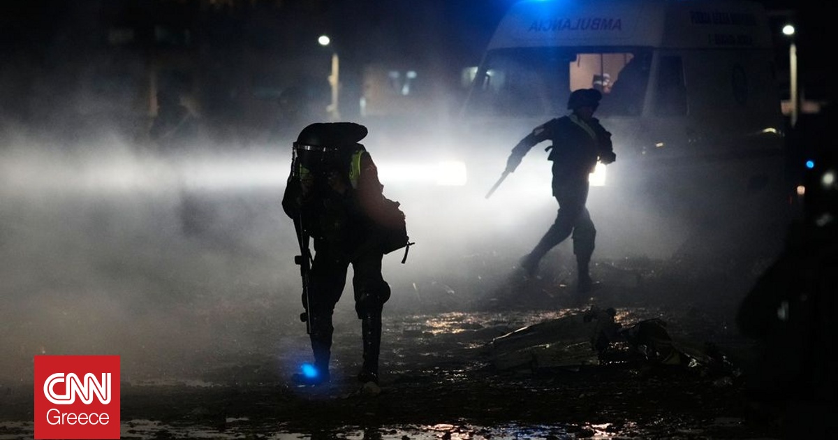 &Beta;&omicron;&lambda;&iota;&beta;ί&alpha;: &Tau;&omicron;&upsilon;&lambda;ά&chi;&iota;&sigma;&tau;&omicron;&nu; 15 &nu;&epsilon;&kappa;&rho;&omicron;ί &alpha;&pi;ό &sigma;&upsilon;&nu;&tau;&rho;&iota;&beta;ή &pi;&omicron;&lambda;&epsilon;&mu;&iota;&kappa;&omicron;ύ &alpha;&epsilon;&rho;&omicron;&sigma;&kappa;ά&phi;&omicron;&upsilon;&sigmaf; - Έ&pi;&epsilon;&sigma;&epsilon; &pi;ά&nu;&omega; &sigma;&epsilon; &alpha;&upsilon;&tau;&omicron;&kappa;&iota;&nu;&eta;&tau;ό&delta;&rho;&omicron;&mu;&omicron;