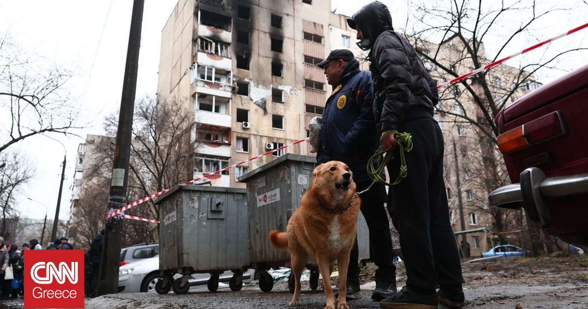 Έ&nu;&alpha;&sigmaf; &nu;&epsilon;&kappa;&rho;ό&sigmaf; &kappa;&alpha;&iota; &tau;έ&sigma;&sigma;&epsilon;&rho;&iota;&sigmaf; &tau;&rho;&alpha;&upsilon;&mu;&alpha;&tau;ί&epsilon;&sigmaf; &alpha;&pi;ό &rho;&omega;&sigma;&iota;&kappa;ή &epsilon;&pi;ί&theta;&epsilon;&sigma;&eta; &mu;&epsilon; drones &sigma;&tau;&eta;&nu; &alpha;&nu;&alpha;&tau;&omicron;&lambda;&iota;&kappa;ή &Omicron;&upsilon;&kappa;&rho;&alpha;&nu;ί&alpha;