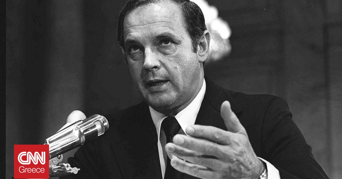 &Pi;έ&theta;&alpha;&nu;&epsilon; &omicron; &Alpha;&lambda;&epsilon;&xi;ά&nu;&tau;&epsilon;&rho; &Mu;&pi;ά&tau;&epsilon;&rho;&phi;&iota;&lambda;&nu;&tau;, &beta;&omicron;&eta;&theta;ό&sigmaf; &tau;&omicron;&upsilon; &Nu;ί&xi;&omicron;&nu; &pi;&omicron;&upsilon; &omicron;&delta;ή&gamma;&eta;&sigma;&epsilon; &sigma;&tau;&eta;&nu; &alpha;&pi;&omicron;&kappa;ά&lambda;&upsilon;&psi;&eta; &tau;&omicron;&upsilon; &Gamma;&omicron;&upsilon;ό&tau;&epsilon;&rho;&gamma;&kappa;&epsilon;ϊ&tau;