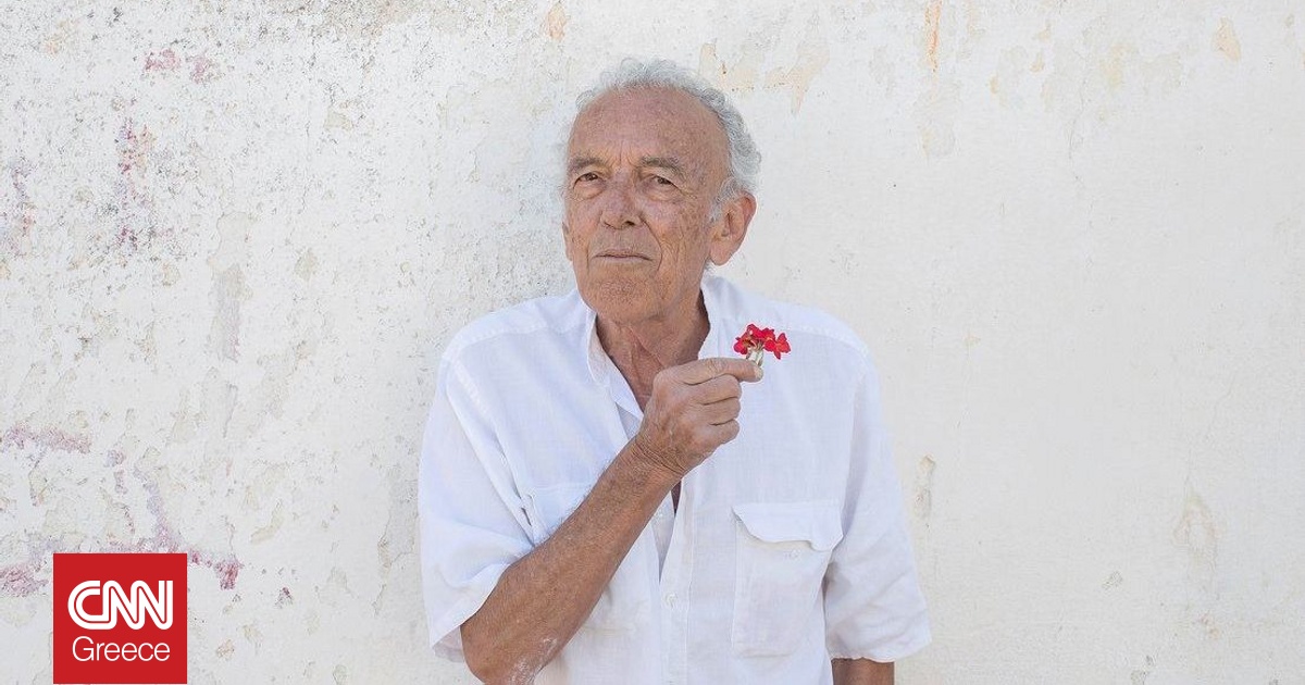 &Pi;έ&theta;&alpha;&nu;&epsilon; &omicron; &sigma;&kappa;&eta;&nu;&omicron;&theta;έ&tau;&eta;&sigmaf; &Gamma;&iota;ώ&rho;&gamma;&omicron;&sigmaf; &Pi;&alpha;&nu;&omicron;&upsilon;&sigma;ό&pi;&omicron;&upsilon;&lambda;&omicron;&sigmaf; &sigma;&epsilon; &eta;&lambda;&iota;&kappa;ί&alpha; 84 &epsilon;&tau;ώ&nu;