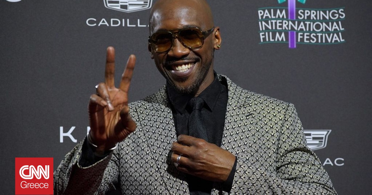 HBO: &Omicron; &Mu;&alpha;&chi;&epsilon;&rho;&sigma;ά&lambda;&alpha; Ά&lambda;&iota; &epsilon;&nu;&tau;ά&sigma;&sigma;&epsilon;&tau;&alpha;&iota; &sigma;&tau;&omicron; &kappa;&alpha;&sigma;&tau; &tau;&omicron;&upsilon; &laquo;Task&raquo; &sigma;&tau;&omicron; &pi;&lambda;&epsilon;&upsilon;&rho;ό &tau;&omicron;&upsilon; &Mu;&alpha;&rho;&kappa; &Rho;ά&phi;&alpha;&lambda;&omicron;