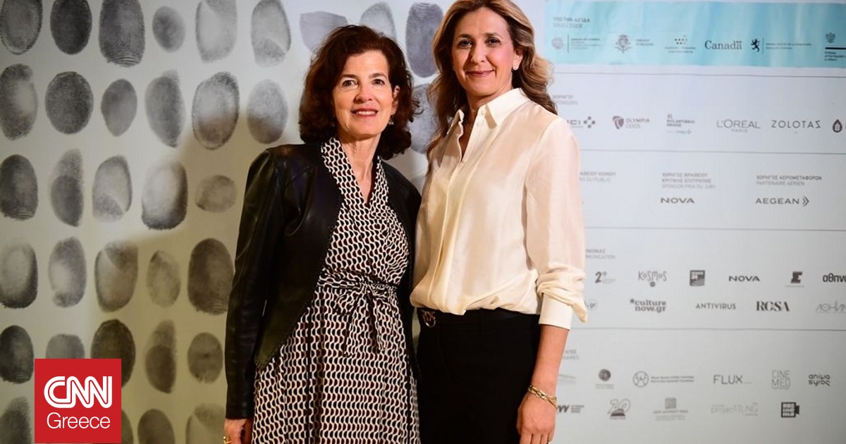 Nova: &Sigma;&tau;&eta;&rho;ί&zeta;&epsilon;&iota; &kappa;&alpha;&iota; &alpha;&nu;&alpha;&delta;&epsilon;&iota;&kappa;&nu;ύ&epsilon;&iota; &sigma;&tau;&alpha;&theta;&epsilon;&rho;ά &tau;&eta; &mu;&epsilon;&gamma;ά&lambda;&eta; &gamma;&iota;&omicron;&rho;&tau;ή &tau;&omicron;&upsilon; &Phi;&epsilon;&sigma;&tau;&iota;&beta;ά&lambda; &Gamma;&alpha;&lambda;&lambda;ό&phi;&omega;&nu;&omicron;&upsilon; &Kappa;&iota;&nu;&eta;&mu;&alpha;&tau;&omicron;&gamma;&rho;ά&phi;&omicron;&upsilon;