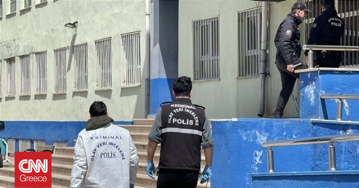 &Mu;&alpha;&kappa;&epsilon;&lambda;&epsilon;&iota;ό &sigma;&tau;&eta;&nu; &Tau;&omicron;&upsilon;&rho;&kappa;ί&alpha;: &Alpha;&iota;&mu;&omicron;&rho;&rho;&alpha;&gamma;ί&alpha; &lambda;ό&gamma;&omega; &rho;ή&xi;&eta;&sigmaf; &mu;&epsilon;&gamma;ά&lambda;&omicron;&upsilon; &alpha;&gamma;&gamma;&epsilon;ί&omicron;&upsilon; &eta; &alpha;&iota;&tau;ί&alpha; &theta;&alpha;&nu;ά&tau;&omicron;&upsilon; &tau;&omicron;&upsilon; 14&chi;&rho;&omicron;&nu;&omicron;&upsilon; &delta;&rho;ά&sigma;&tau;&eta;