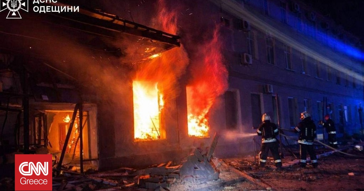 &Omicron;&upsilon;&kappa;&rho;&alpha;&nu;ί&alpha; &ndash; &Rho;&omega;&sigma;ί&alpha;: &Nu;&epsilon;&kappa;&rho;&omicron;ί &kappa;&alpha;&iota; &tau;&rho;&alpha;&upsilon;&mu;&alpha;&tau;ί&epsilon;&sigmaf; &alpha;&pi;ό &epsilon;&kappa;&alpha;&tau;έ&rho;&omega;&theta;&epsilon;&nu; &epsilon;&pi;&iota;&theta;έ&sigma;&epsilon;&iota;&sigmaf; &mu;&epsilon; drones