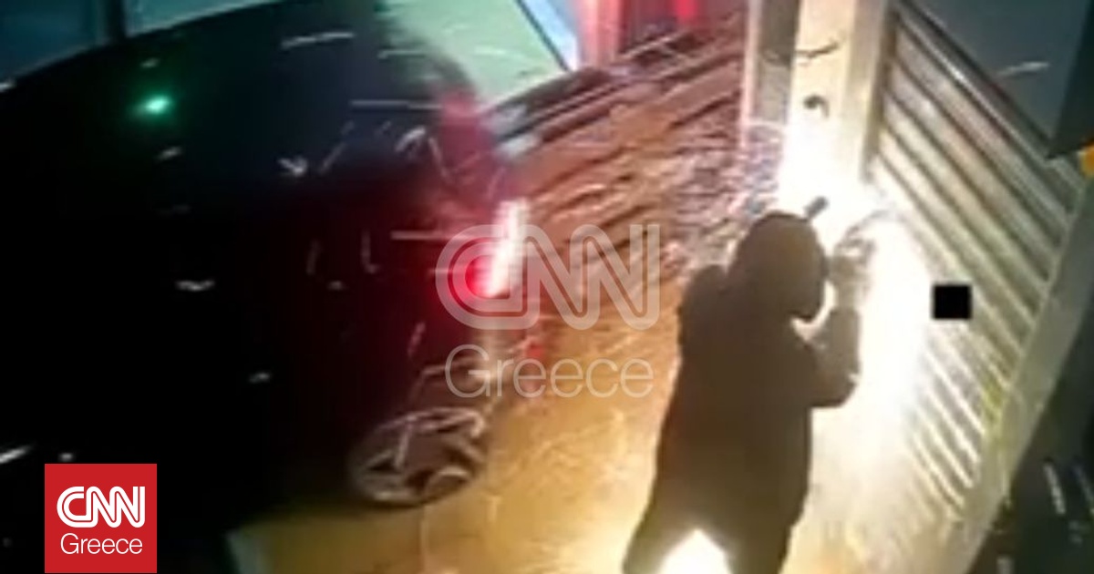 &Kappa;&alpha;&rho;έ &kappa;&alpha;&rho;έ &eta; &sigma;&tau;&iota;&gamma;&mu;ή &pi;&omicron;&upsilon; &delta;&rho;ά&sigma;&tau;&epsilon;&sigmaf; &kappa;ό&beta;&omicron;&upsilon;&nu; &mu;&epsilon; &tau;&rho;&omicron;&chi;ό &kappa;&alpha;&iota; &alpha;&nu;&alpha;&tau;&iota;&nu;ά&zeta;&omicron;&upsilon;&nu; &Alpha;&Tau;&Mu;